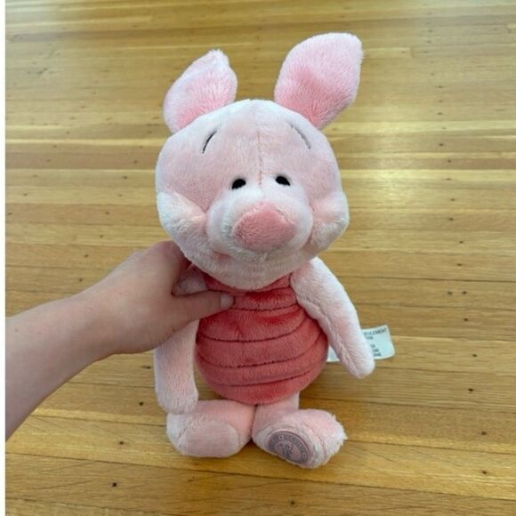 Disney Winnie the Pooh & Piglet Disney Store Exclusive Plushes - Picture 7 of 11
